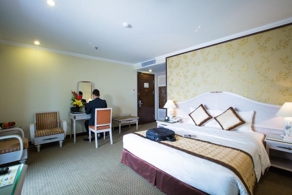 Chalcedony Hotel Hanoi Room photo